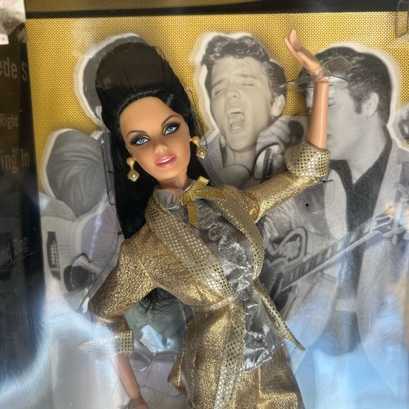 2010 Barbie as Elvis - Picture 3 of 3